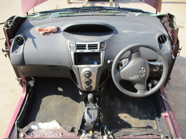Used Toyota  AIR CON. CONTROL PANEL